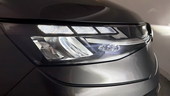 Volkswagen Multivan 1.5 TSI eHybrid Life 5dr 4MOTION DSG Estate - Image 35